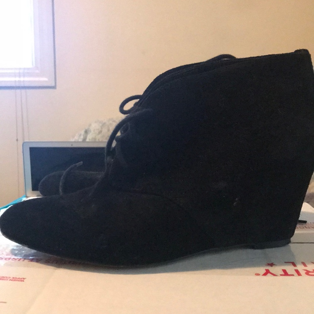 INC lace up wedges